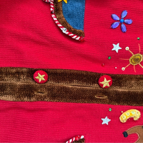 Red Western-Themed Cardigan with Embroidered Details - Picture 5 of 12
